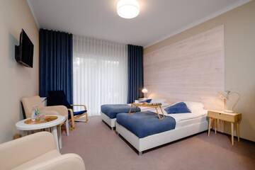 Фото номера Двухместный номер с 1 кроватью и террасой Курортные отели Plaża Resort г. Богачево 7